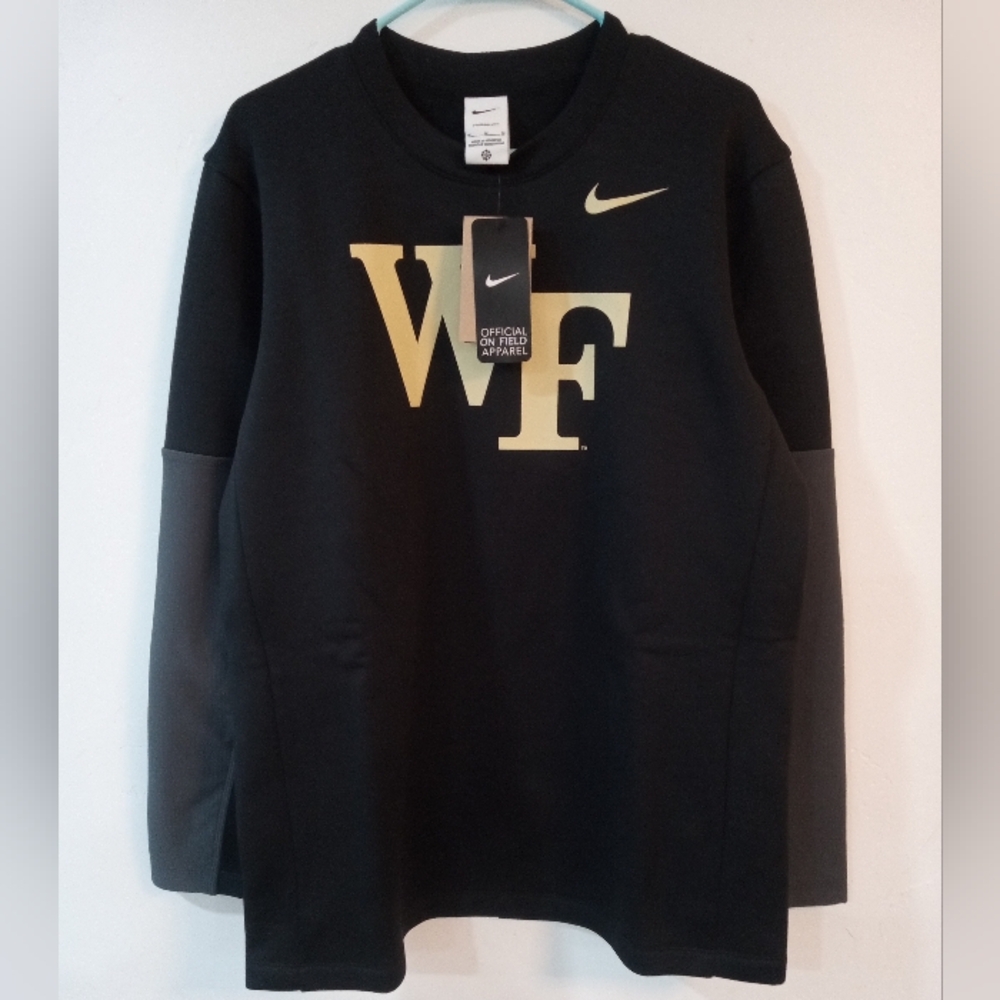 N.W.T. Nike Men's Medium Black and Gold WF Crewneck Thermo Fit Long Sleeve